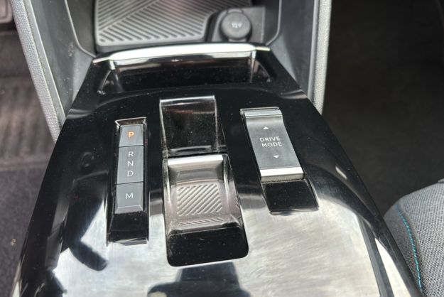 CITROEN C4 HDI 130 EAT8 SHINE PLUS