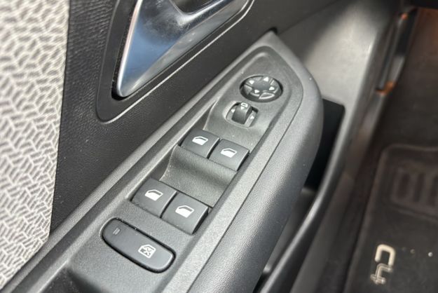 CITROEN C4 HDI 130 EAT8 SHINE PLUS