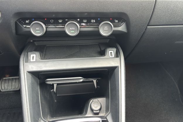 CITROEN C4 HDI 130 EAT8 SHINE PLUS