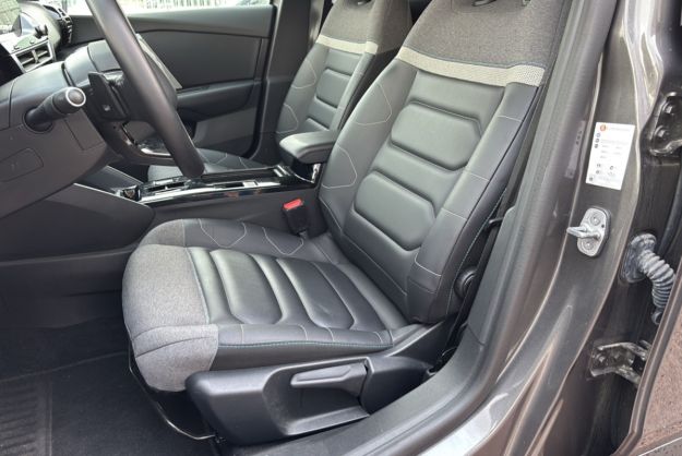 CITROEN C4 HDI 130 EAT8 SHINE PLUS