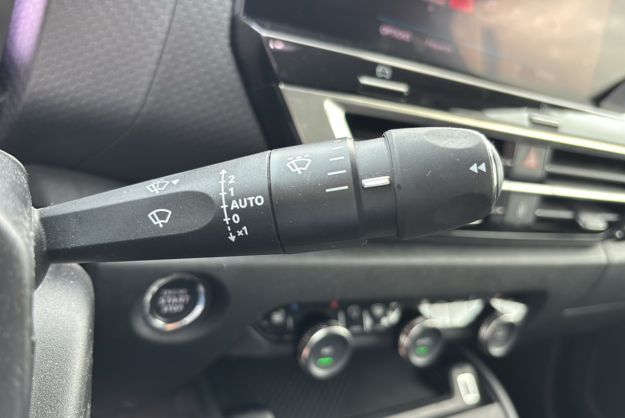 CITROEN C4 HDI 130 EAT8 SHINE PLUS