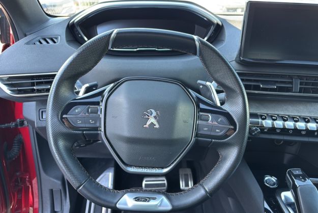 PEUGEOT 3008 1.2 130 EAT8 GT