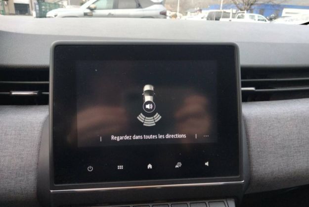 RENAULT CLIO V TCE 90 EVOLUTION