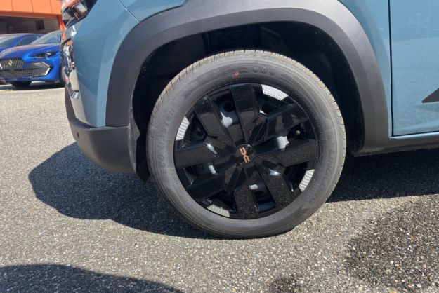 DACIA SPRING ELECTRIQUE 65 EXTREME