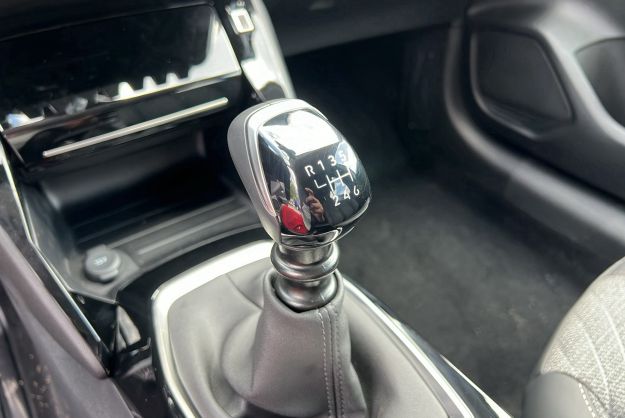 PEUGEOT 208 1.2 100 ALLURE PLUS