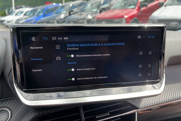 PEUGEOT 208 1.2 100 ALLURE PLUS