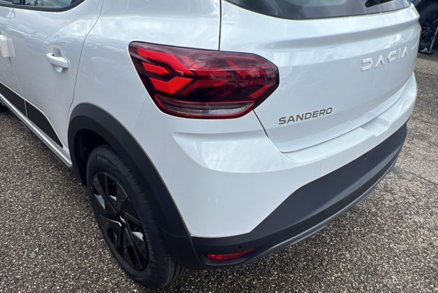 DACIA SANDERO STEPWAY TCE 90 EXPRESSION