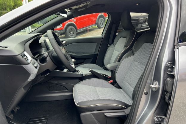 RENAULT CLIO V TCE 90 TECHNO