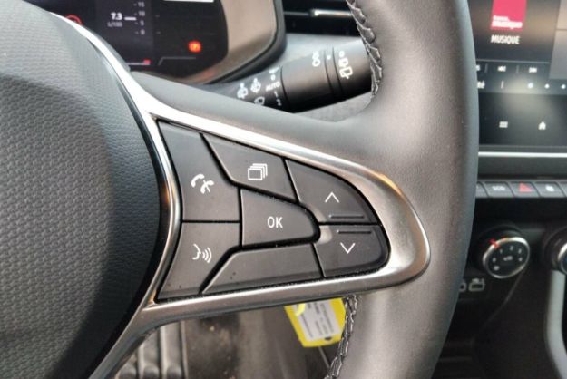 RENAULT CLIO V TCE 90 EVOLUTION