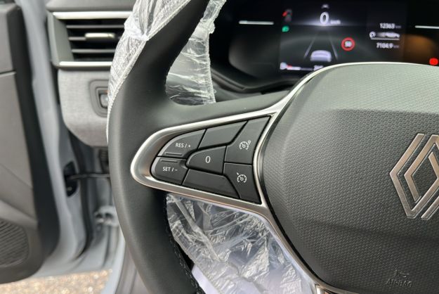 RENAULT CLIO V TCE 90 EVOLUTION