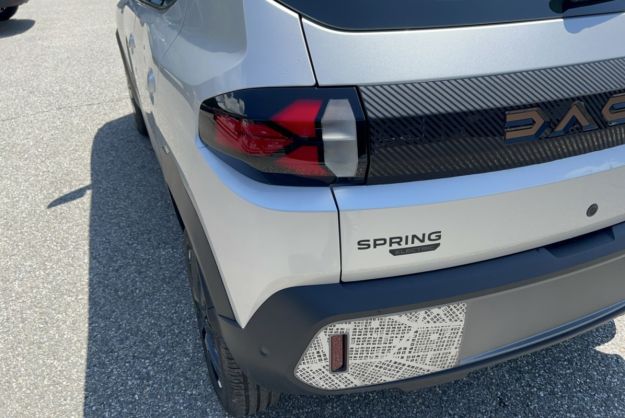 DACIA SPRING ELECTRIQUE 65 EXTREME